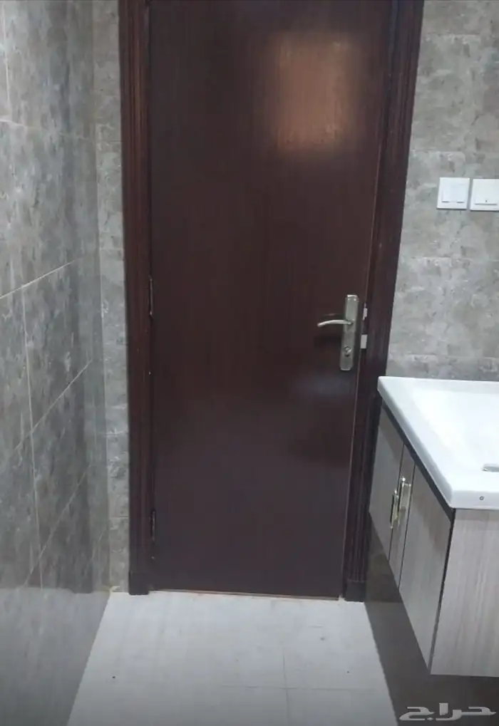 عمل تعتيق جميع الابواب مقنو بجميع الألوان والنقش 2