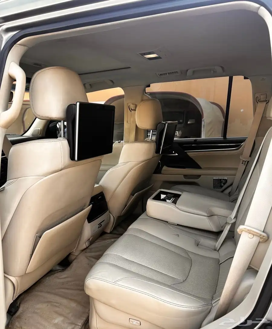 جيب لكزس LX570 2016 0