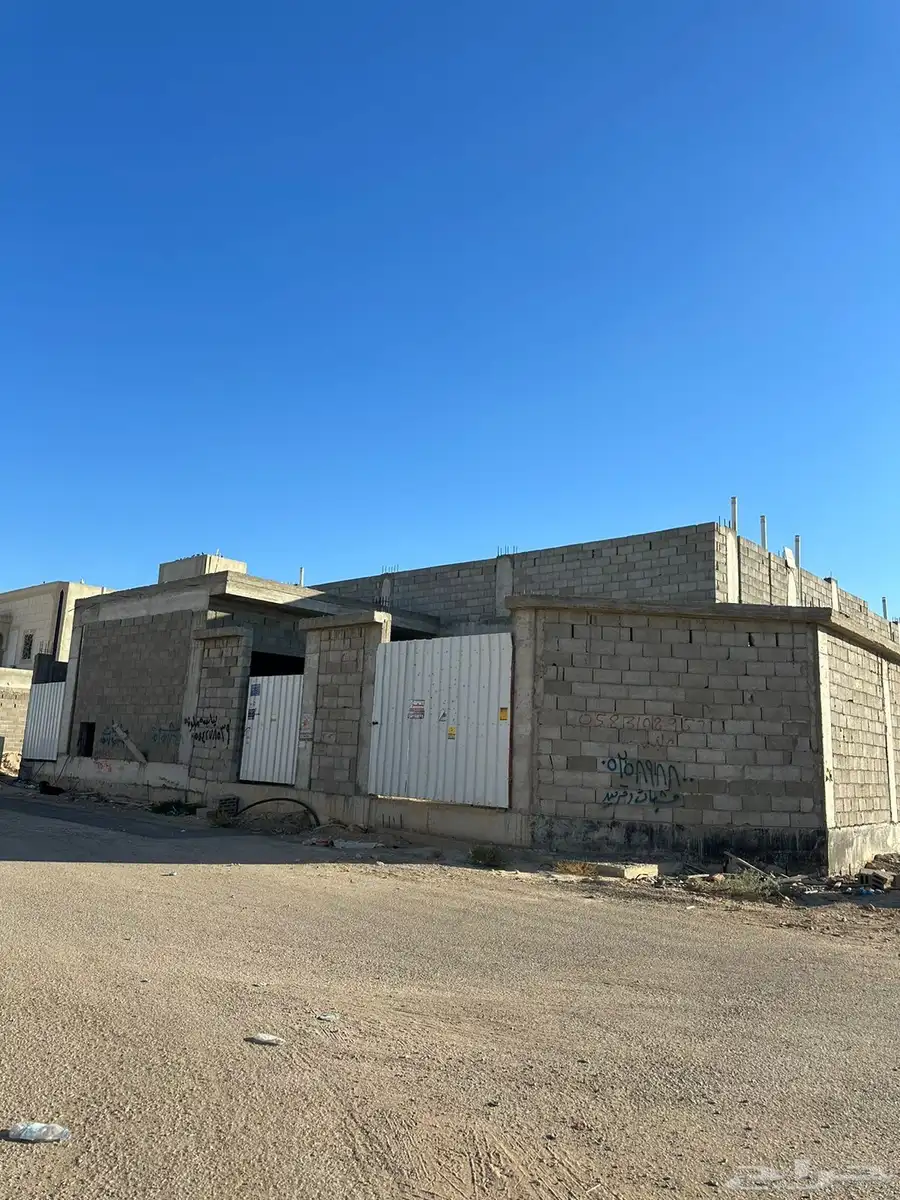 دور للبيع على شارعين ضرما 2