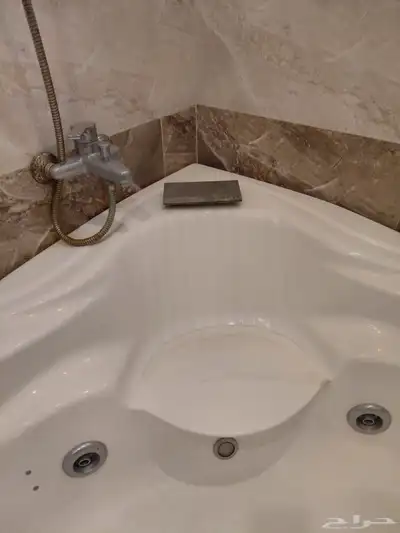 جاكوزي شبه جديد 0