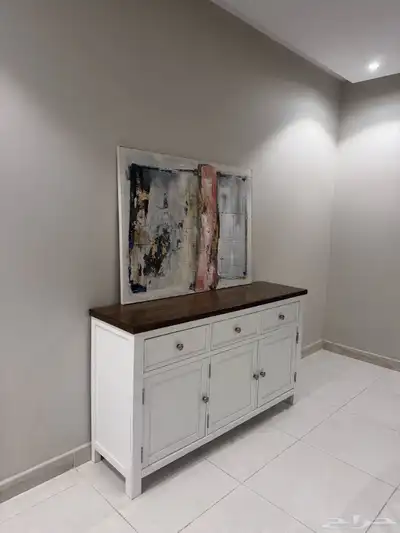 شقة مؤثثه جديده ام تسكن جده حي الصواري 1