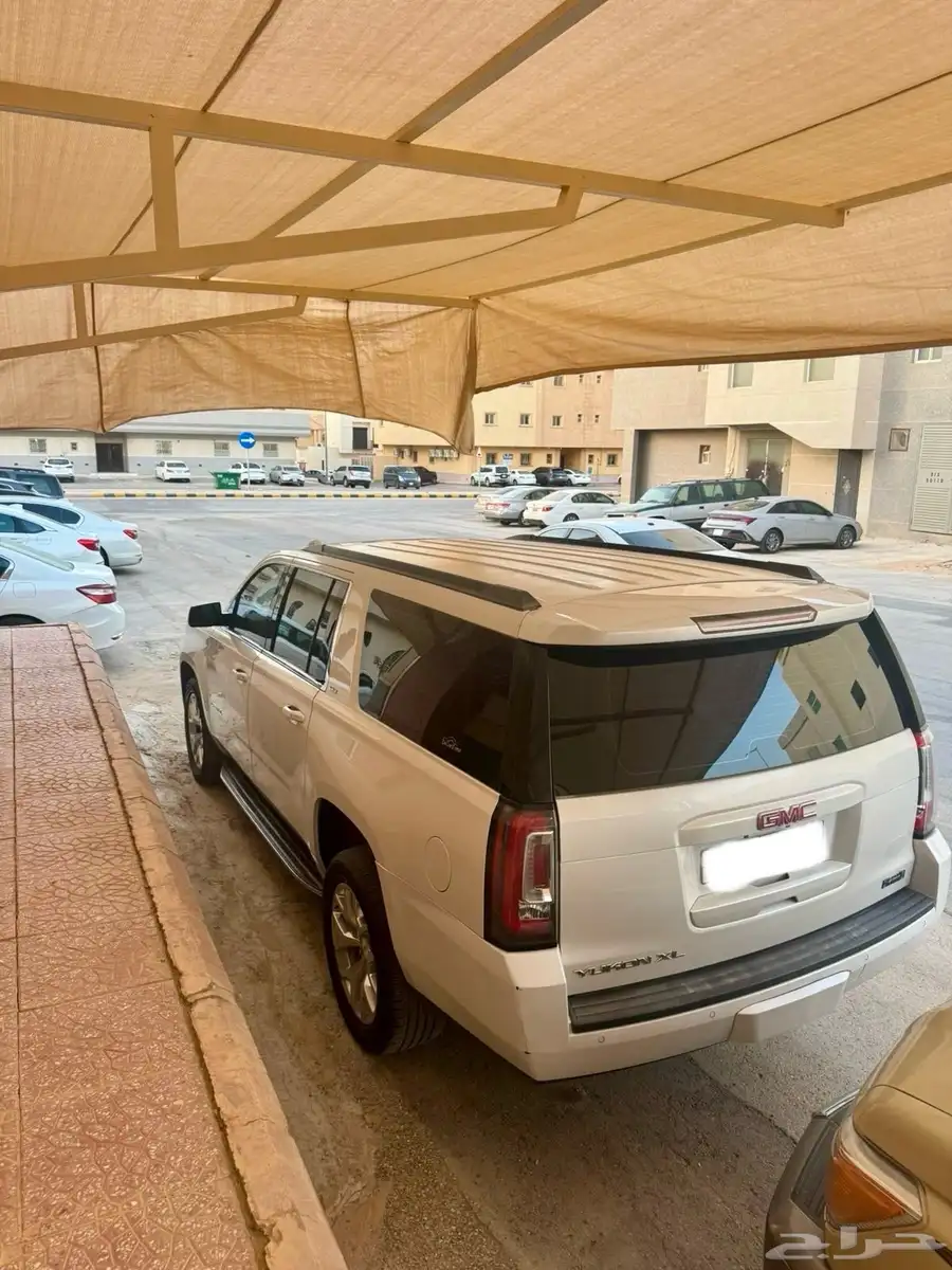 جمس يوكن فل كامل للبيع XL SLT طويل موديل 2017 GMC 2