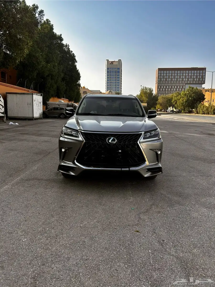 جيب لكزس LX570 2016 10