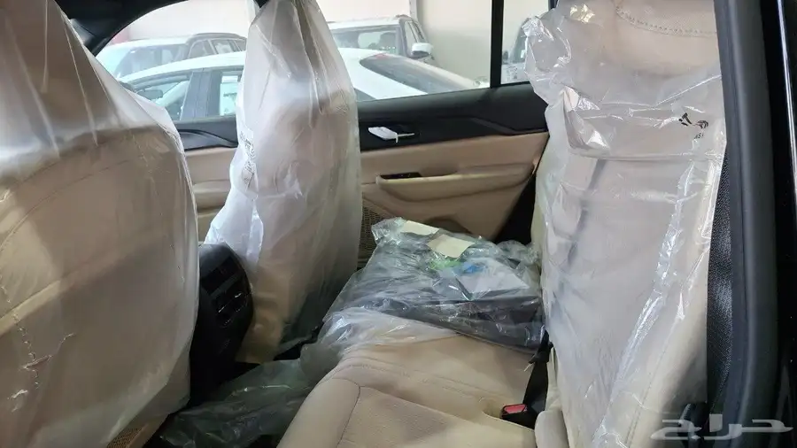 جيب جراند شيروكي 2025 جديد احصل علي موافقه التقسيط في 5د 6