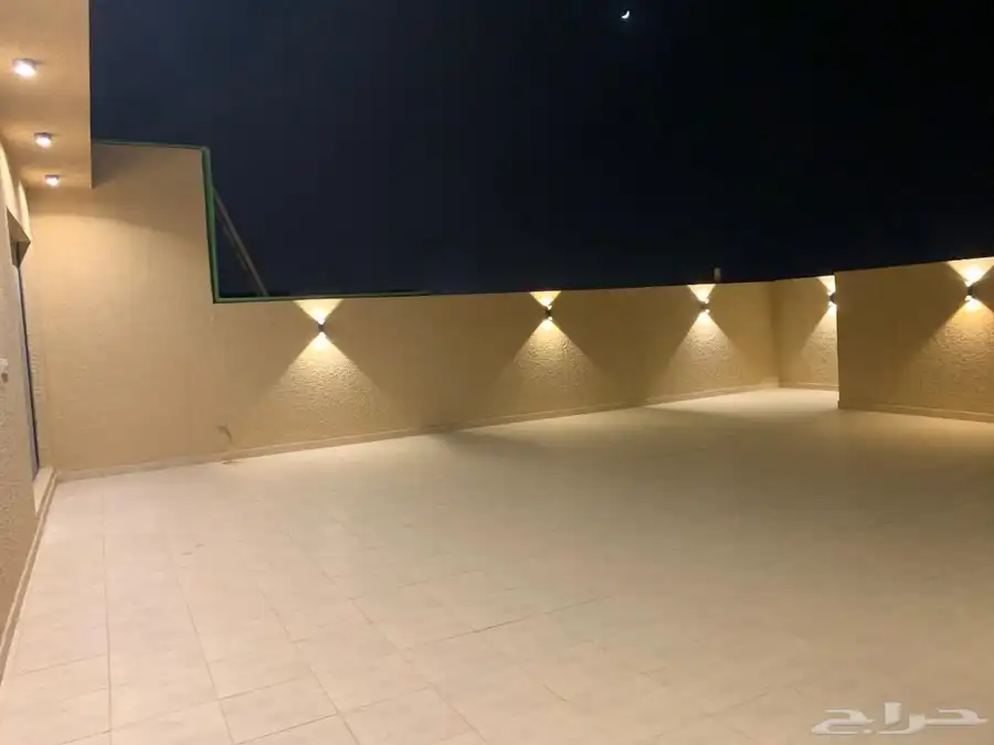 للايجار شقة جديدة حي العارض 11