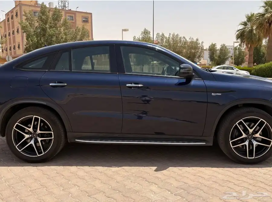 GLE43 AMG 2017 مرسيدس كوبيه - جفالي فل اوبشن نظيف جدا 9