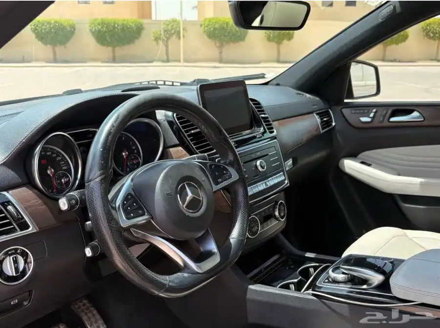 GLE43 AMG 2017 مرسيدس كوبيه - جفالي فل اوبشن نظيف جدا 11