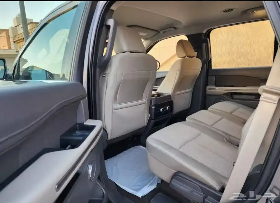 فورد اكسبيديشن 21دبل 8