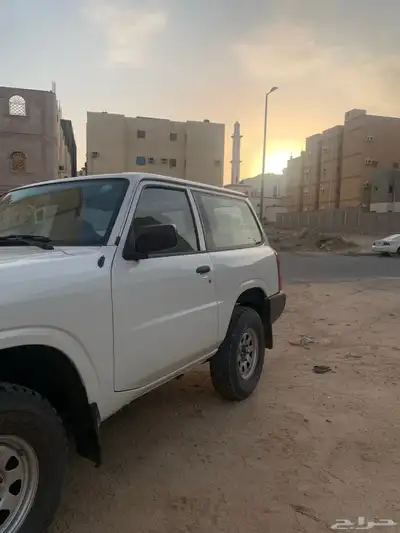 للبيع جيب نيسان 3