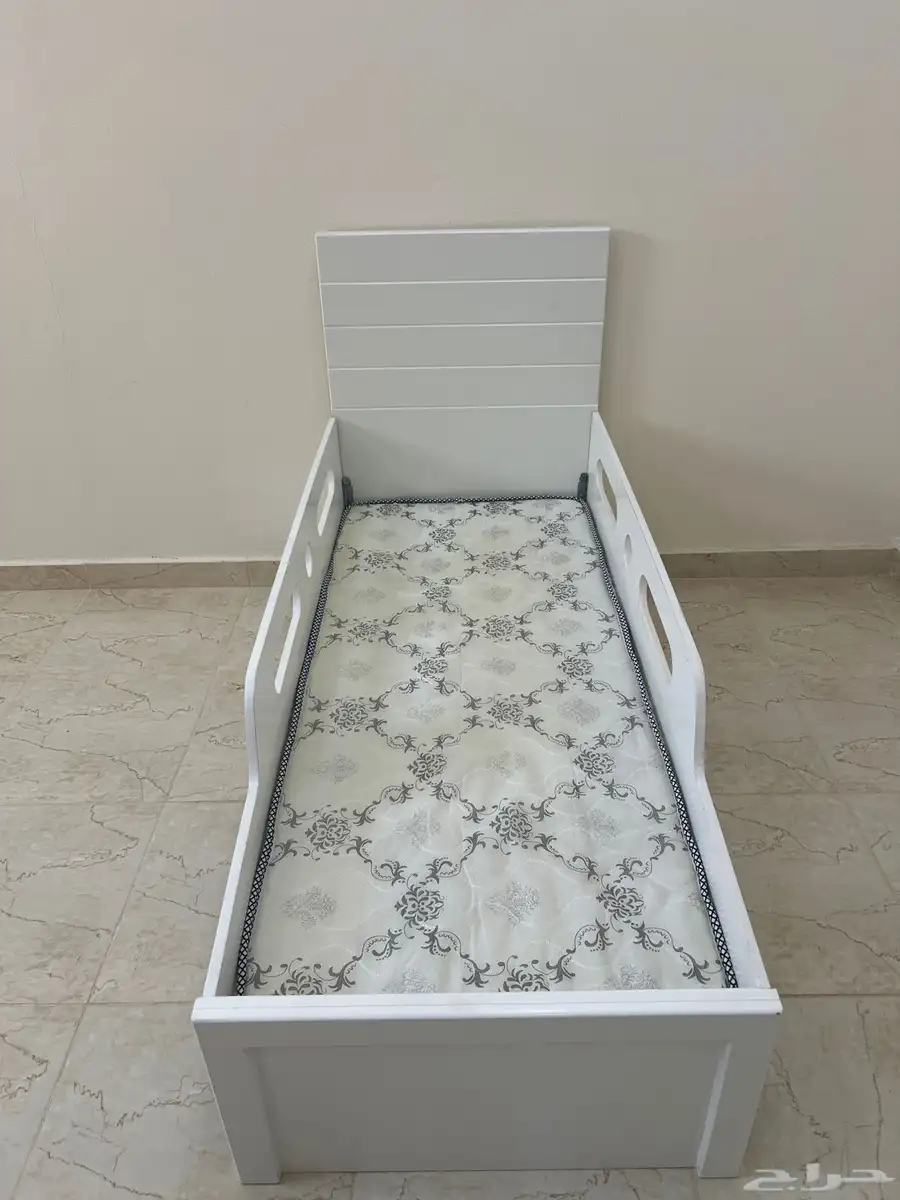 سرير اطفال نفر 0