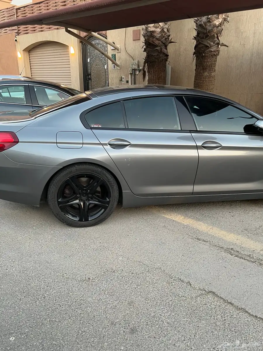 بي ام دبليو الفئة السادسه 640i 2016 index
