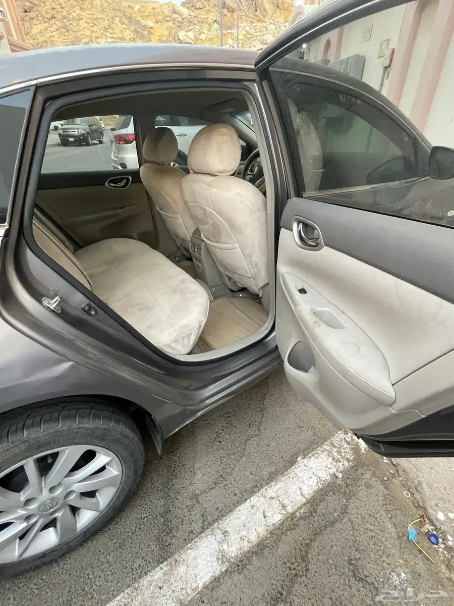 نيسان سنترا للبيع 8