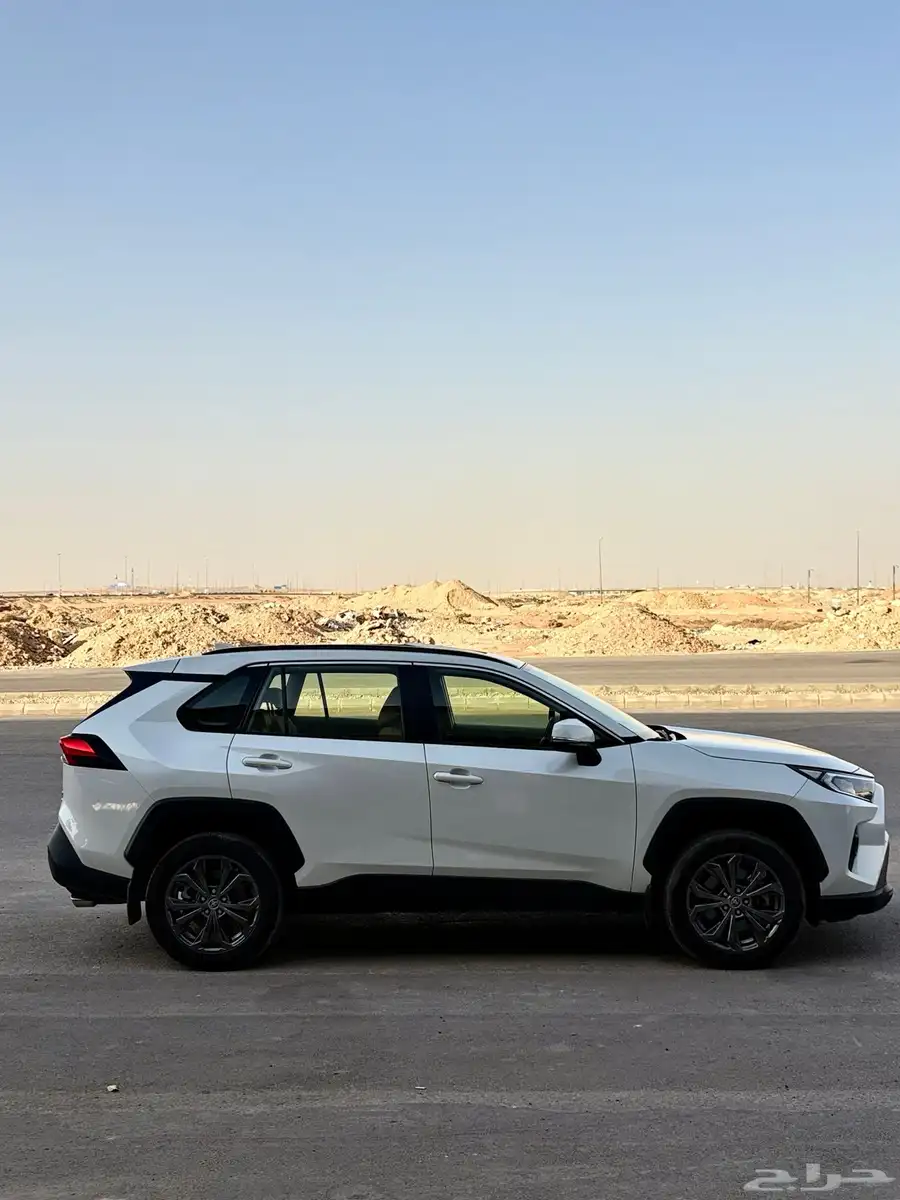 تايوتا راف فور 2022 XLE 4WD 6