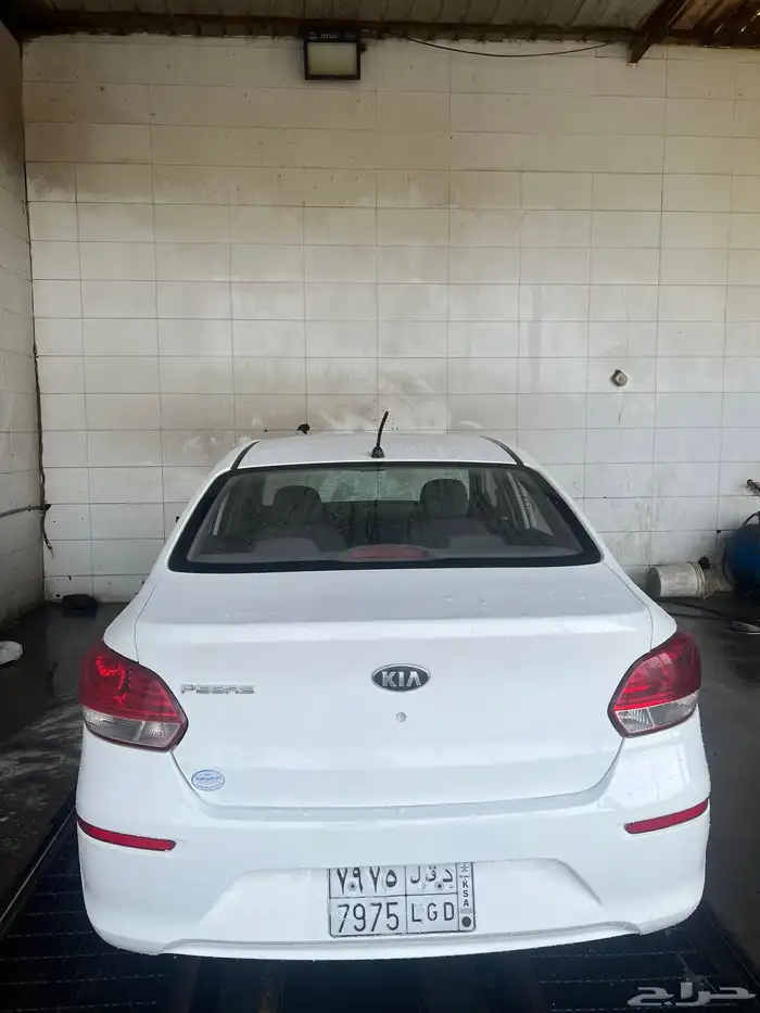 للإيجار كيا بيجاس 1