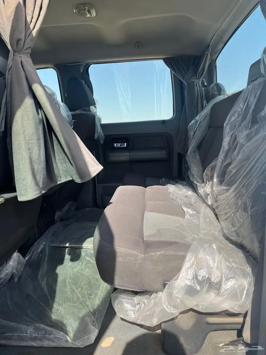 فورد F-150 أبيض نظيف 0