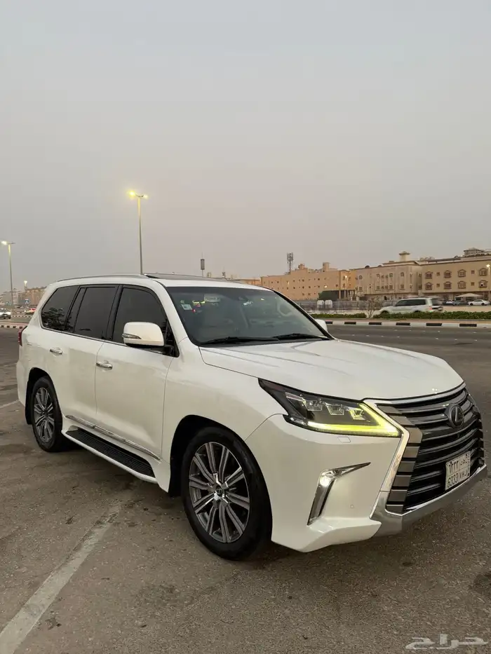 (تم الببع تم البيع)جيب لكزس LX.570 2016سعودي قمه بنضافهDD 9
