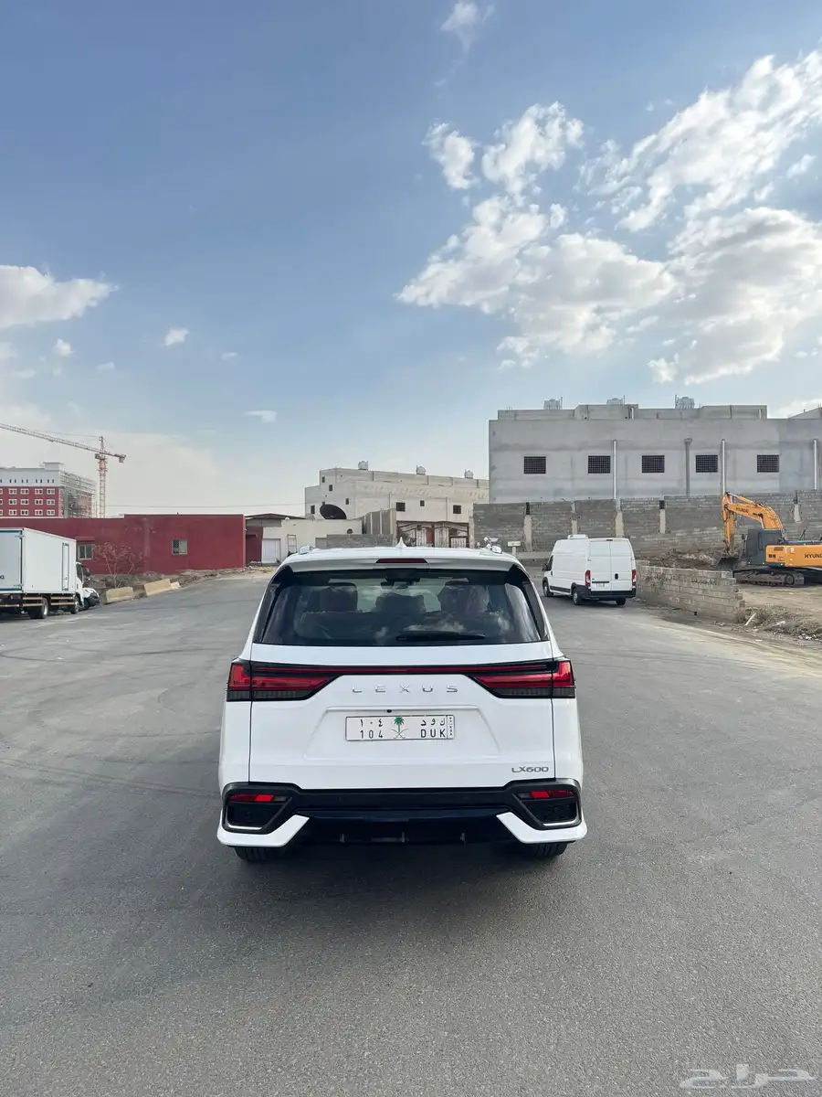 لكزز 2024 اف سبورت وارد قطر 4