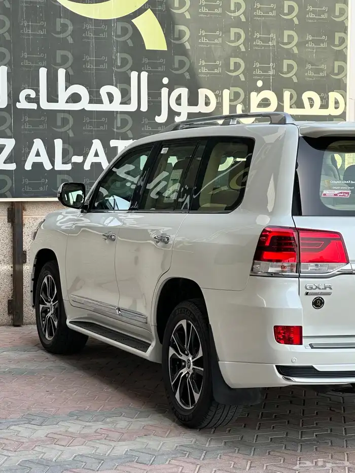 لاندكروزر GXR تورنق - 2021 - مخزن عداد 29 الف فقط - 8 سلندر 11