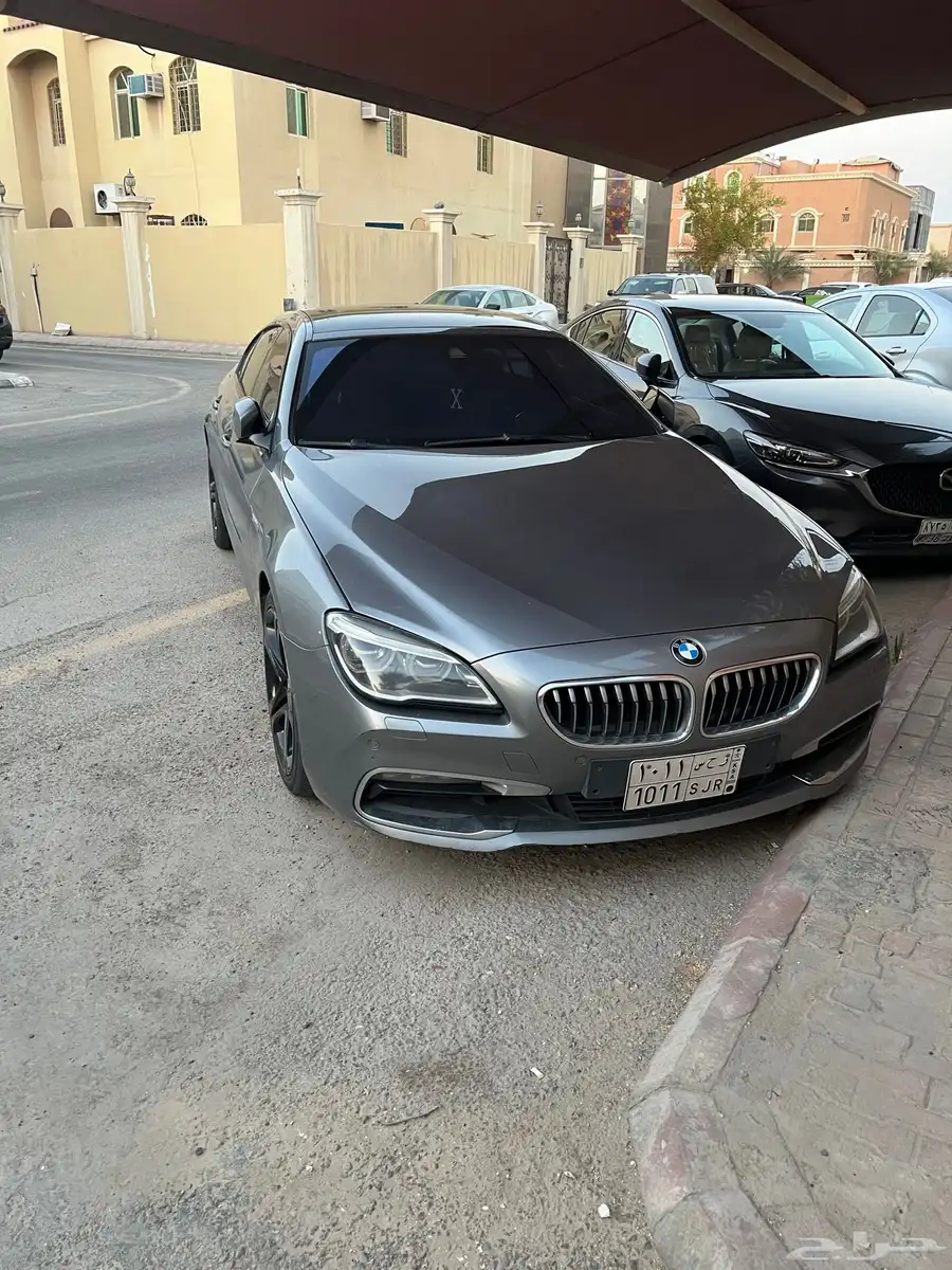 بي ام دبليو الفئة السادسه 640i 2016 index