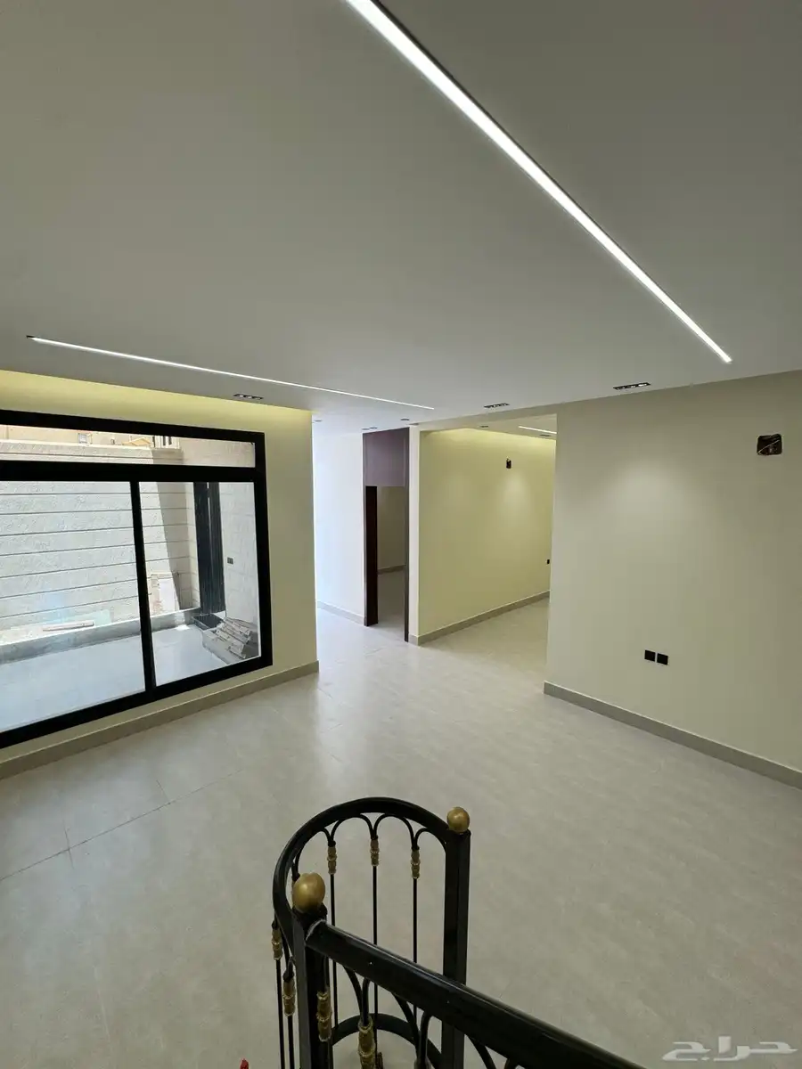 فيلا فاخرة للبيع حي القدس 360م   دورين   3.8م 7
