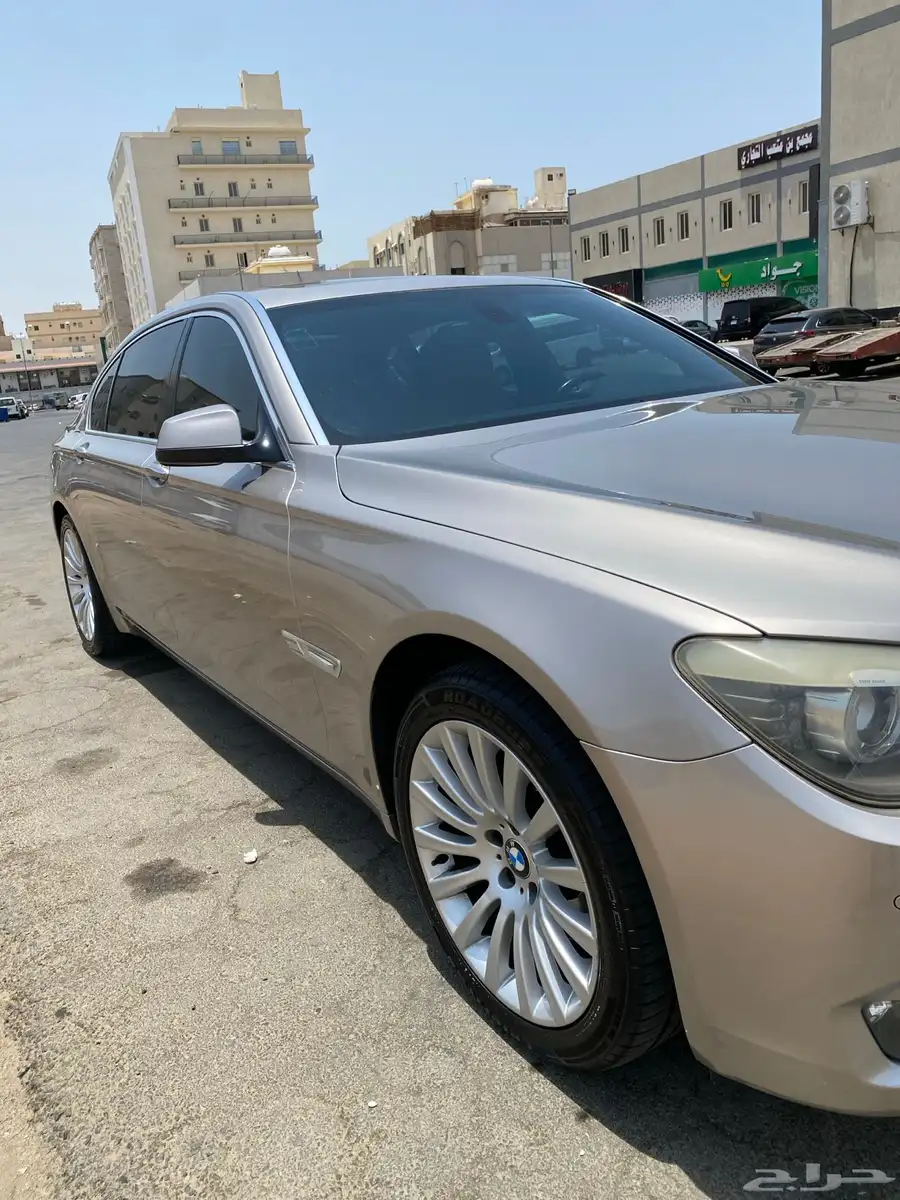 بي ام دبليو 2010 740 4