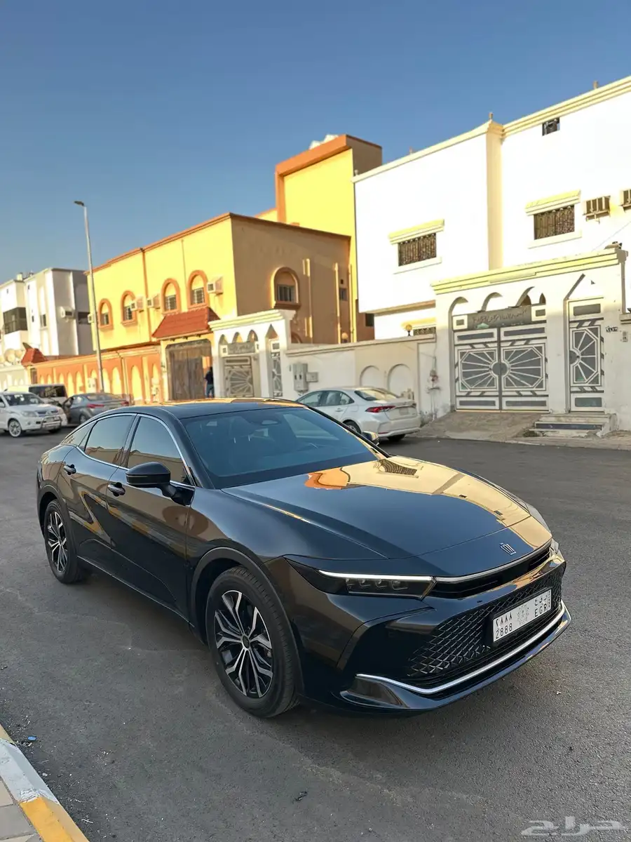 كراون بريميوم 2023 6