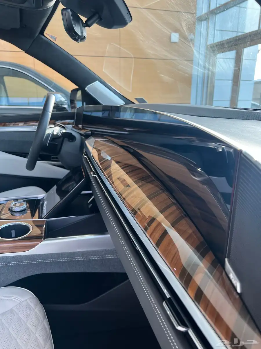 CADILLAC ESCALADE PLATINUM 3