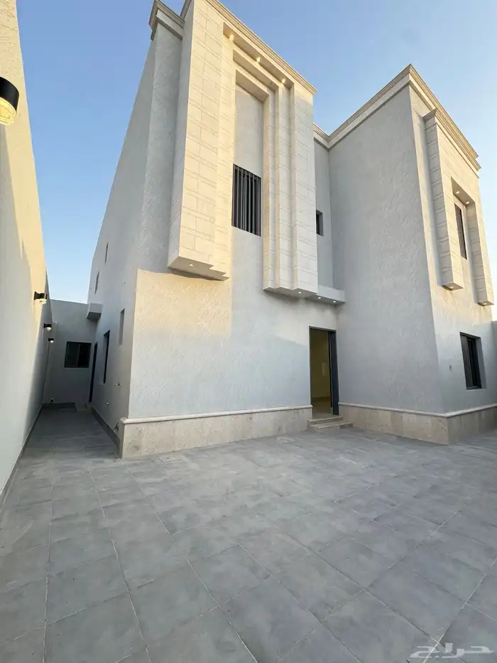 للبيع دورين الخرج حي المحمديه 1