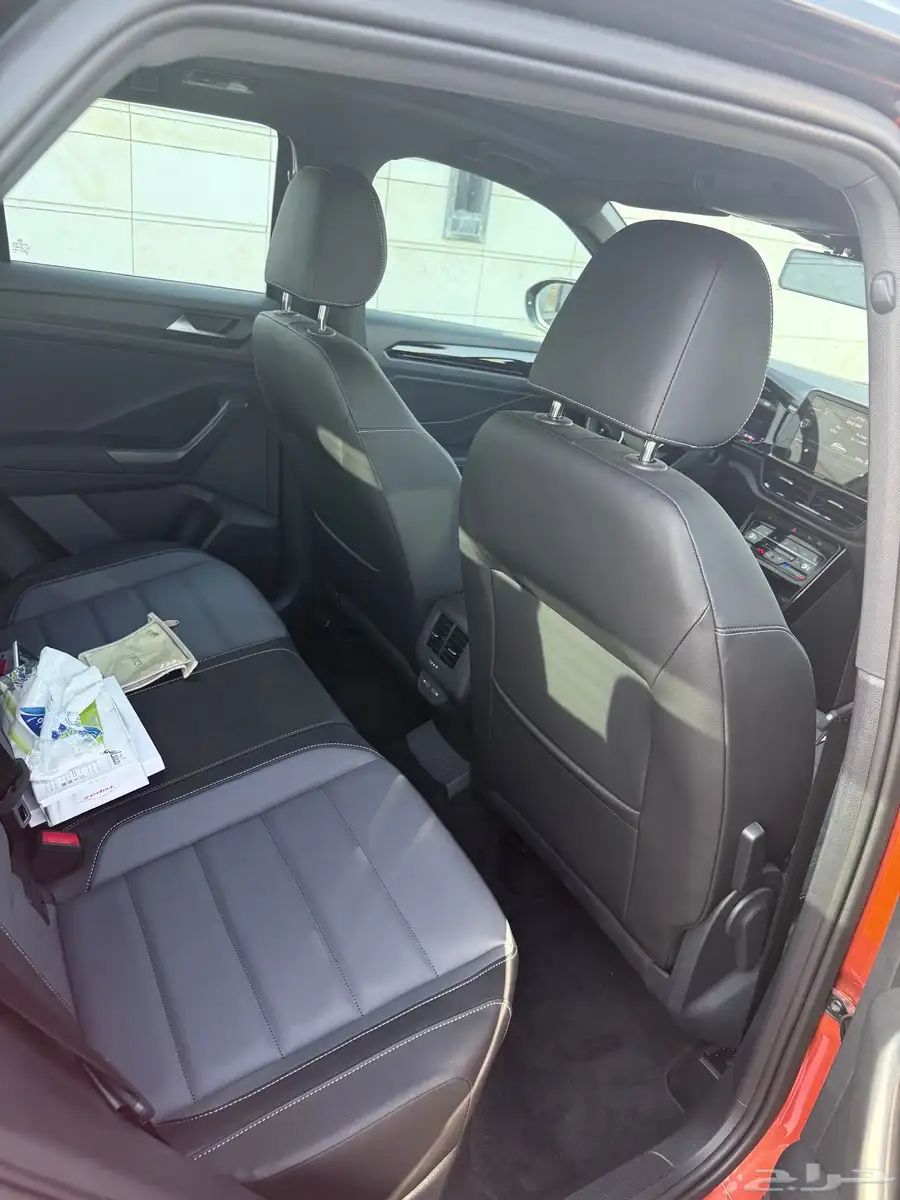 black style T-roc تي روك index