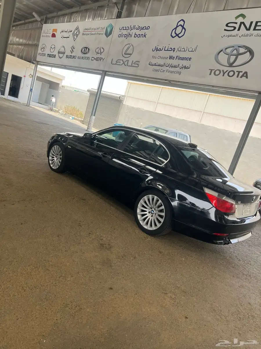 بي ام دبليو 520 9