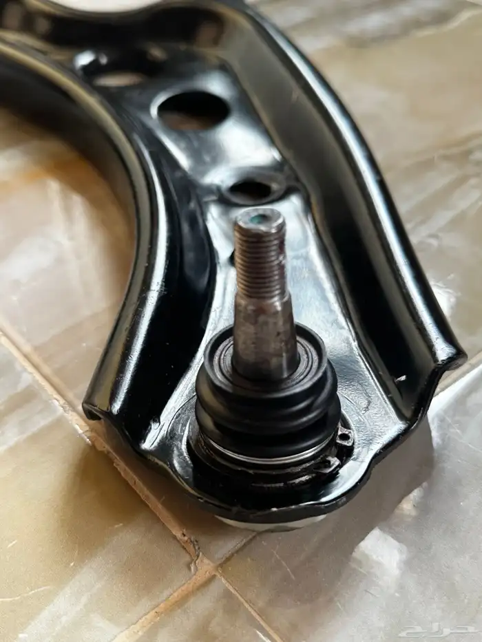 مقص يارس يمين 1