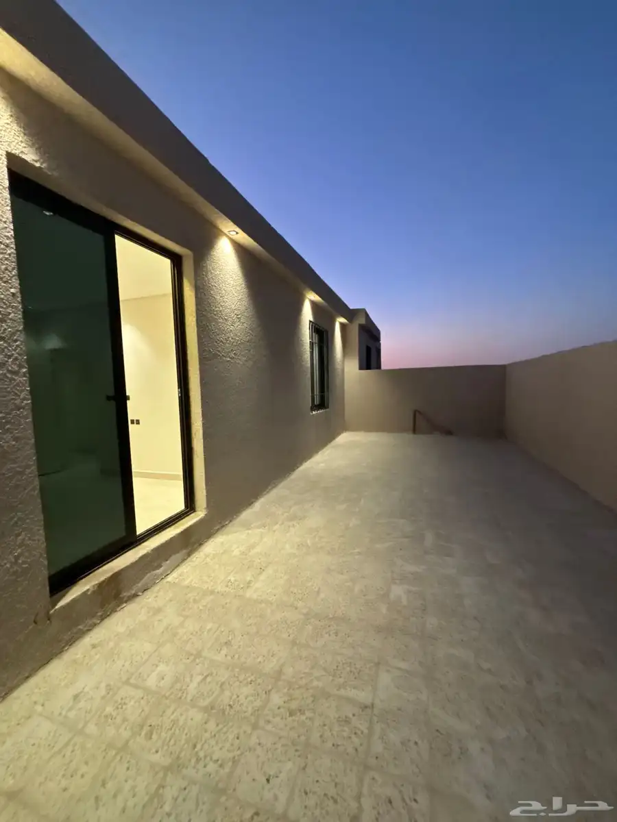 للبيع بحي طويق ( شقق ) فاخرة بمساحات واسعه 650.000الف 67