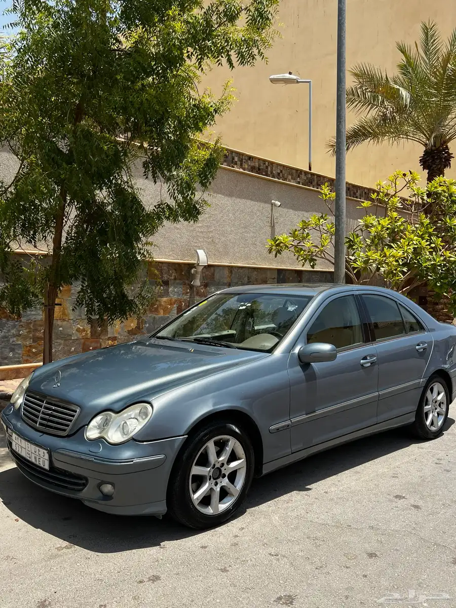 مرسيديس C200 0