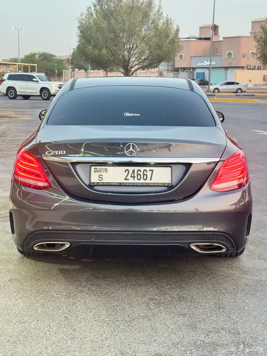 مرسيدس خليجي c200 2016.  لوحات دبي 3