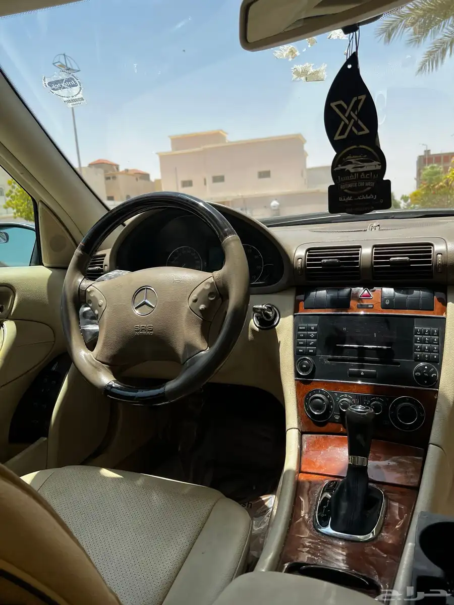 مرسيديس C200 14