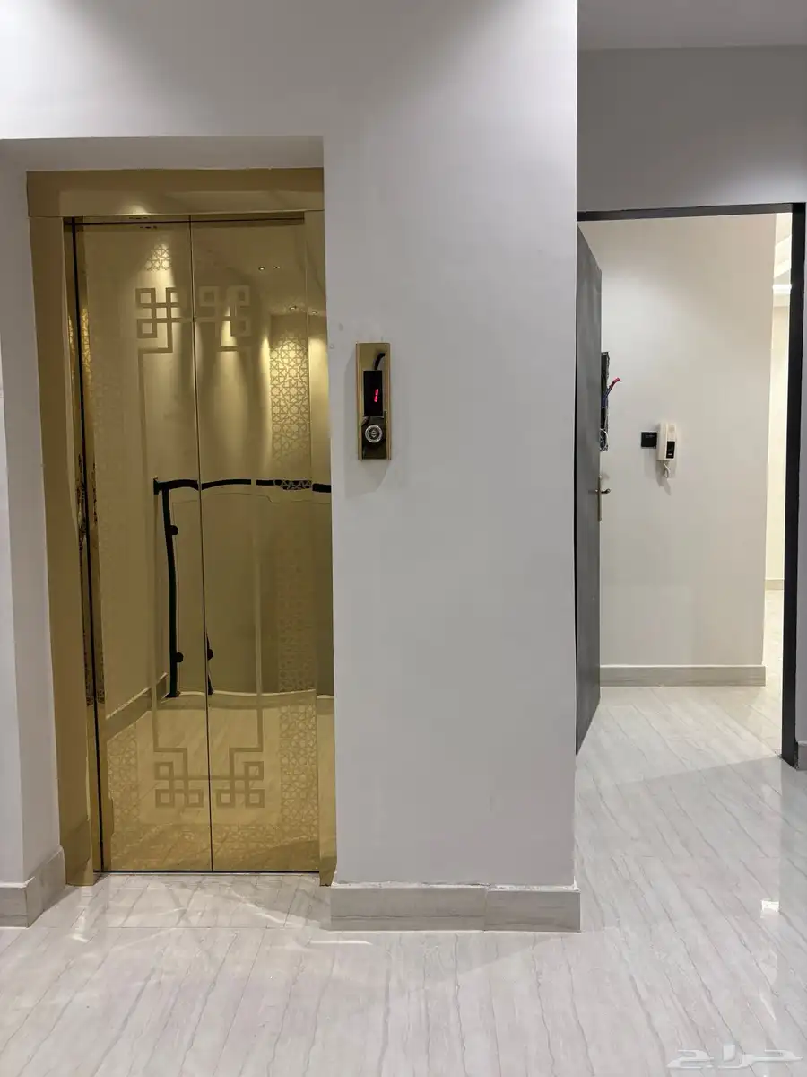 للبيع بحي طويق ( شقق ) فاخرة بمساحات واسعه 650.000الف 25