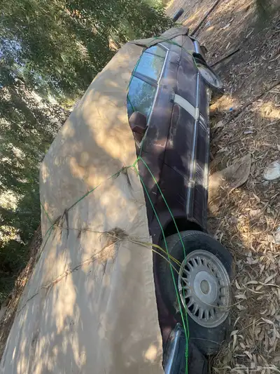 سياره من نوع BMW 0