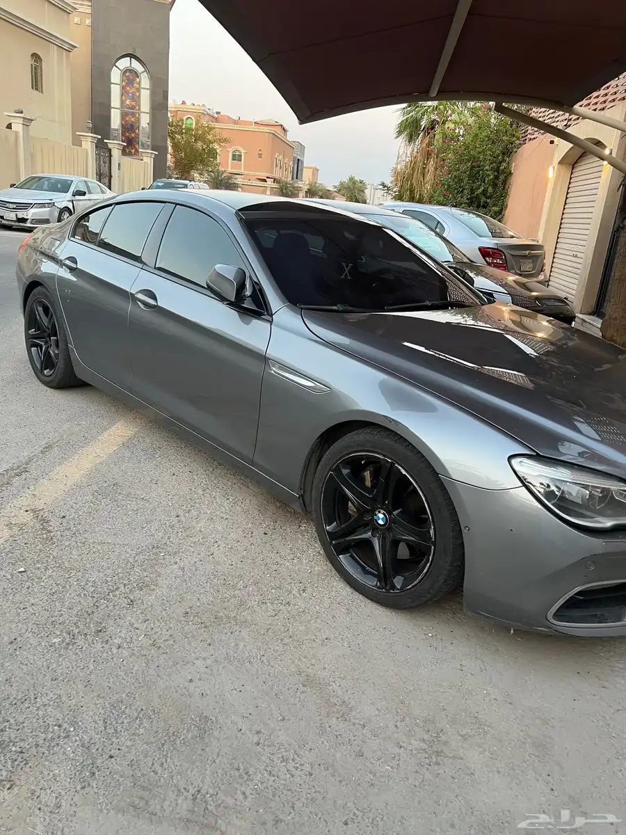 بي ام دبليو الفئة السادسه 640i 2016 index