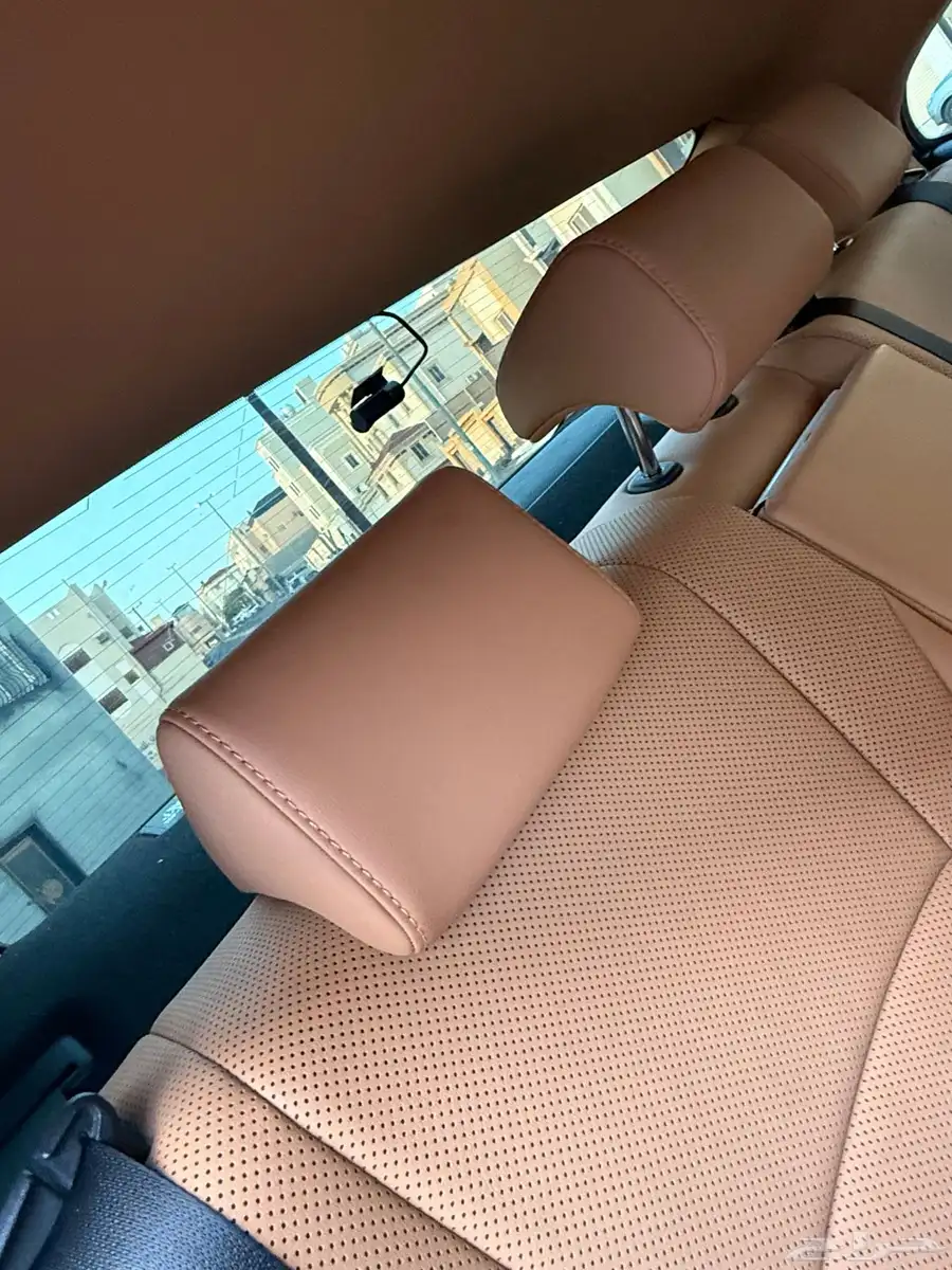 لكزس ES300 هايبرد 2022 سعودي 13