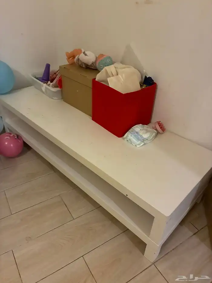 طاولة تلفزيون 0