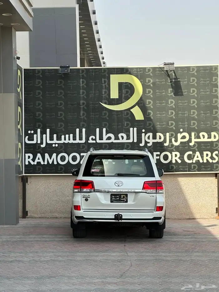 لاندكروزر GXR تورنق - 2021 - مخزن عداد 29 الف فقط - 8 سلندر 10