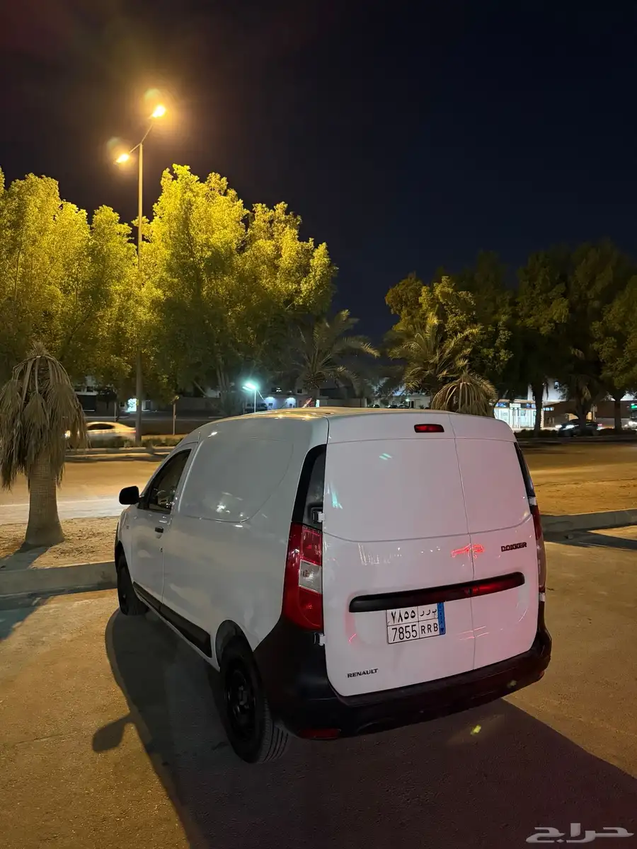 فان بضاعة رينو دوكر للإيجار 1
