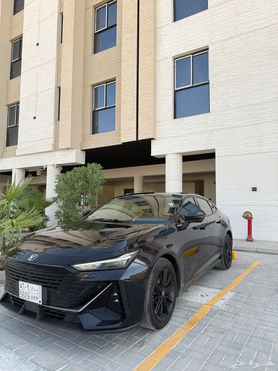 شانجان يوني في 2023 للبيع 3