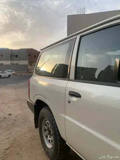 للبيع جيب نيسان 1