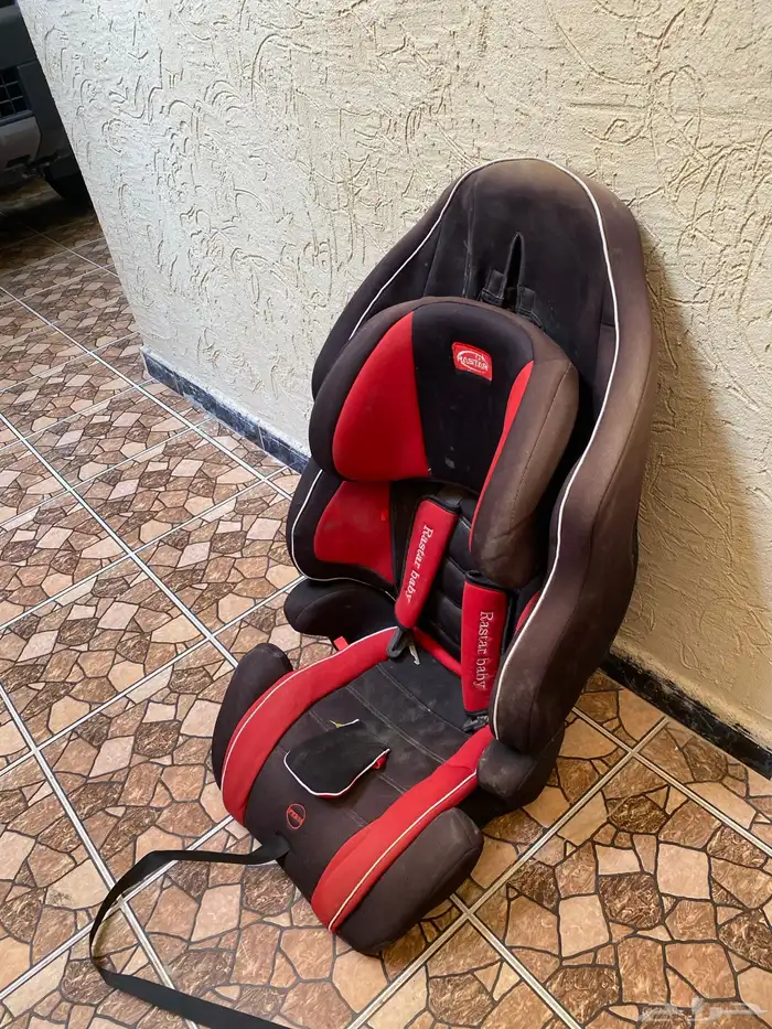 كرسي اطفال للسيارة 1