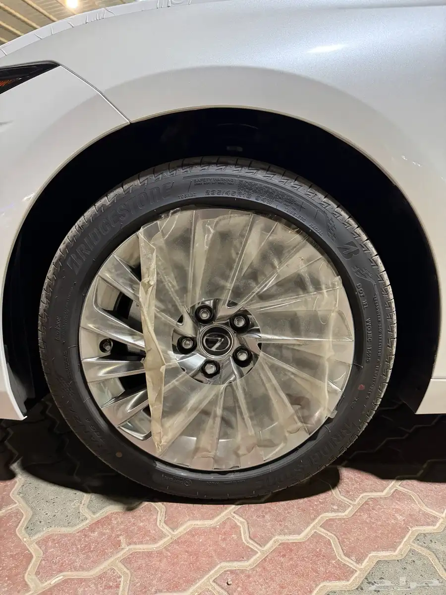 لكزس ES350 فئة DD بنزين 2025 4