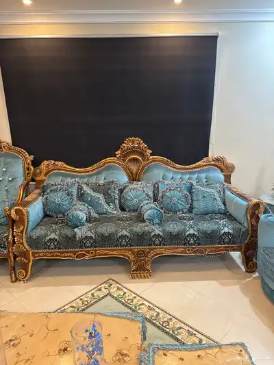 كنب تركي ينفع للحريم نظيف جدا له سنه استخدام قليل جدا للبيع 0