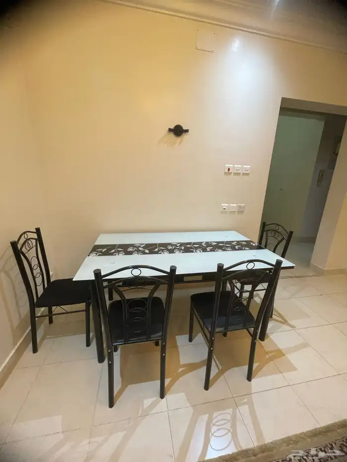 طاولة سفرة 0