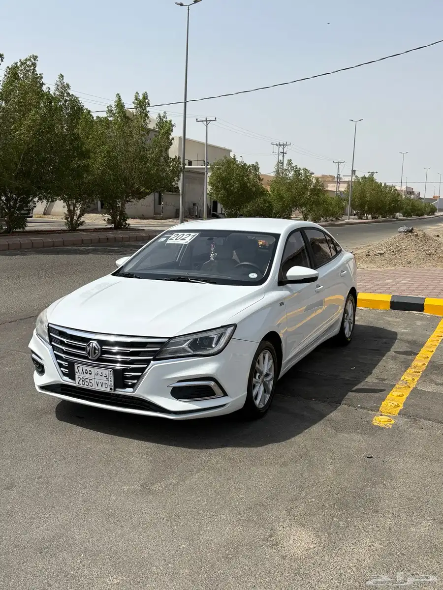 ام جي فايف موديل 2021 1