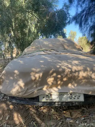 سياره من نوع BMW 3